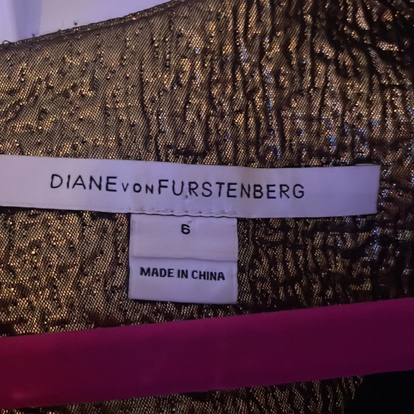Diane Von Furstenberg Top - Gorgeous gold/copper top - Picture 2 of 4
